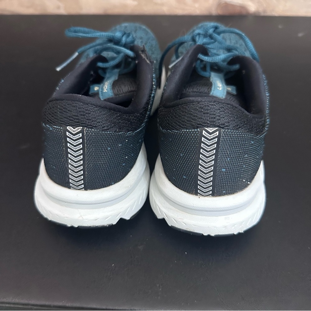 Brooks Launch 6 Women's Size 9 Running Shoes Green Black Athleisure Sneakers - Picture 3 of 11